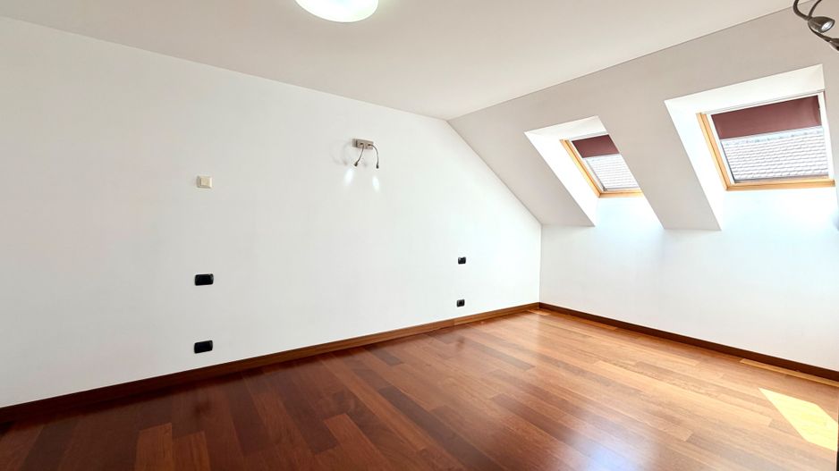 Spatiu pentru birou amenajat si generos in Piata Unirii - Poză 8