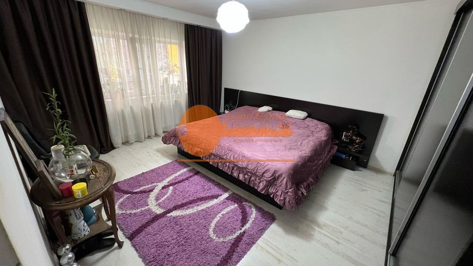 Apartament cu 4 camere in zona Parc Sebastian-Centrala Proprie - Poză 9