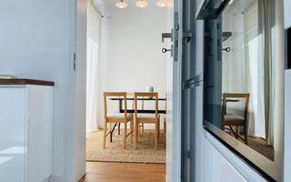 INCHIRIATA - Prima inchiriere, Segmentul Lux | Central | Panouri solare - Poză 3