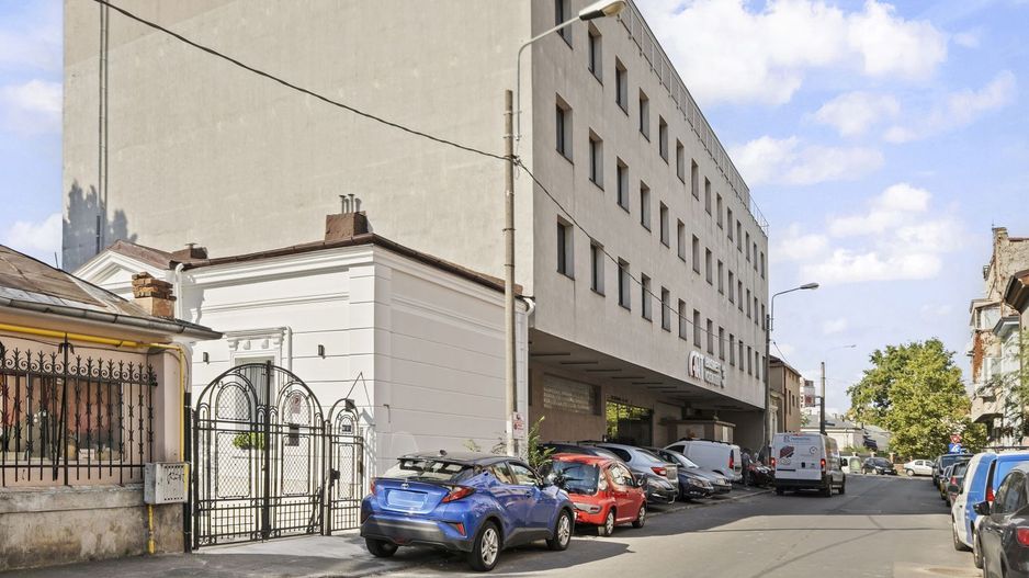CASA COMPLET RENOVATA || 2 CAMERE|| 2 BAI || CENTRALA PROPRIE - Poză 17