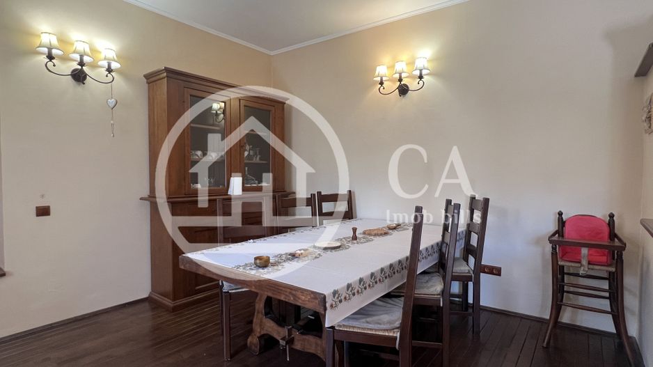 Casa cu 5 camere de vânzare in zona Centrala, Oradea - Poză 5