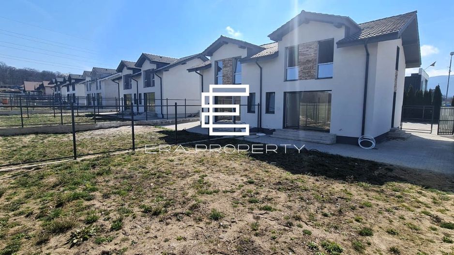 Duplex 4 camere, teren 265 mp, Strada Selimbarului - Poză 3