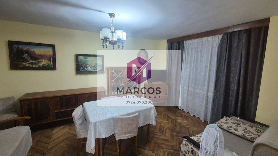 Vand apartament 3 camere Centru - Poză 4