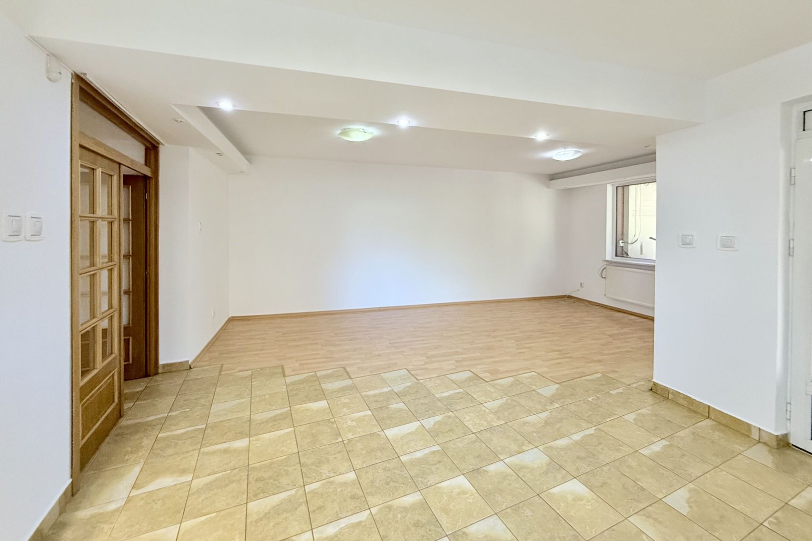 Casă practică, cu curte și parcare, în zona centrală - Parcul Carol - Poză 6