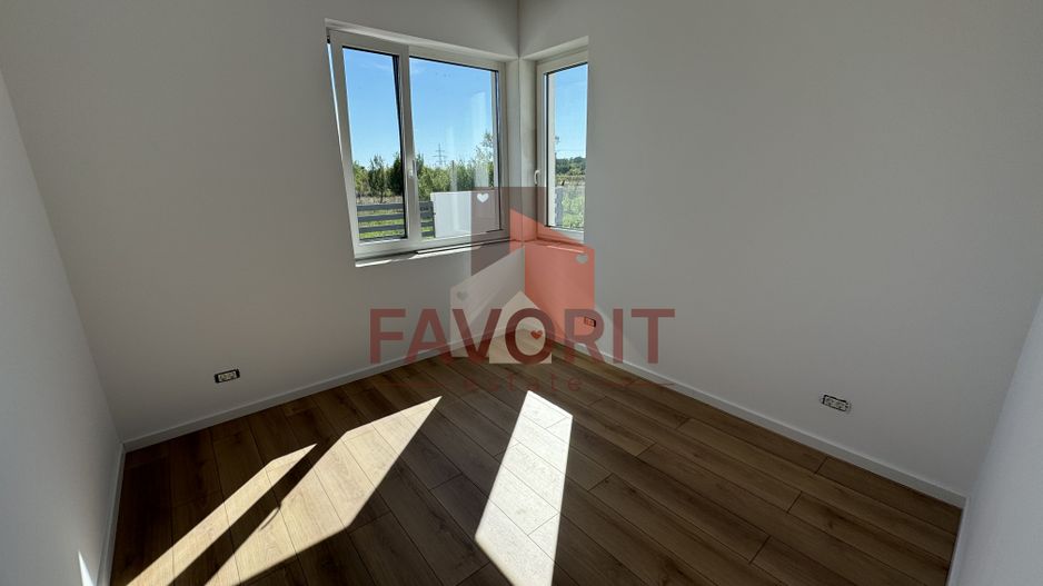 Finisat la cheie. Strada asfaltata. Zona Cora - Poză 4