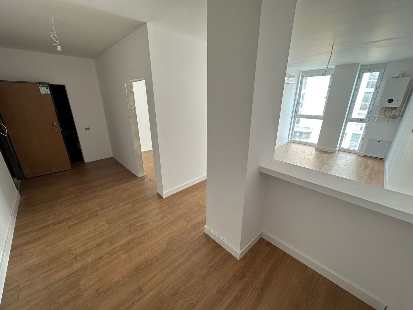 Apartament 2 camere bloc nou Torontalului - Poză 2