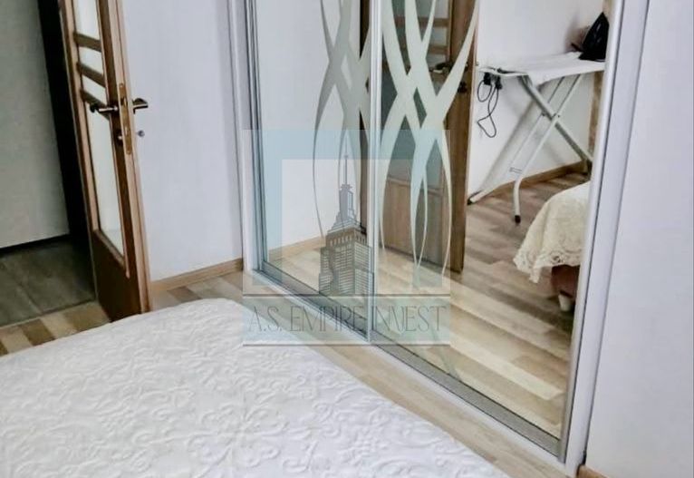 Apartament 3 camere - zona Tractorul - Poză 5