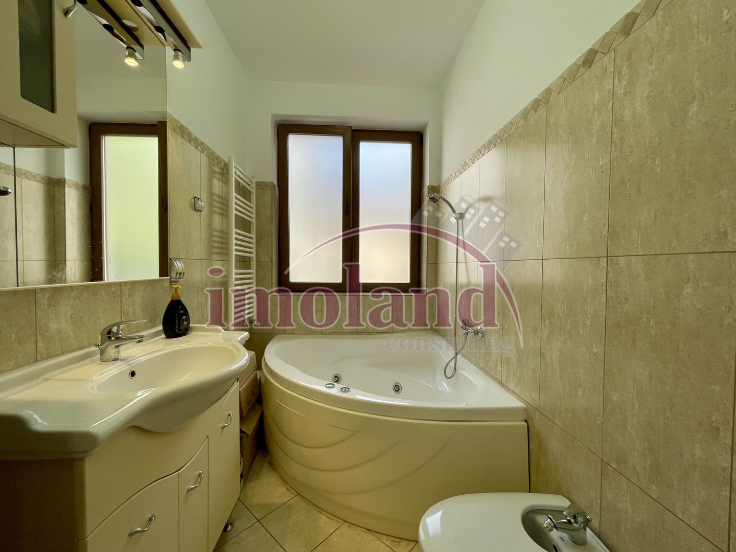 Inchiriere parter de bloc, ideal birouri | 114 mp, 3 cam si parcare | Floreasca - Poză 14