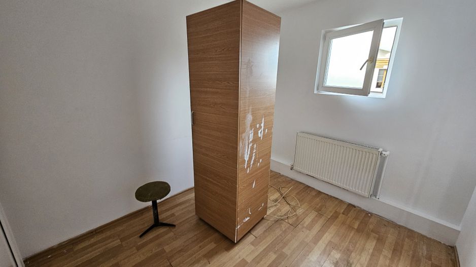 Spatiu comercial/camere cazare - 7 camere 135 mp Baicoi Prahova! - Poză 14