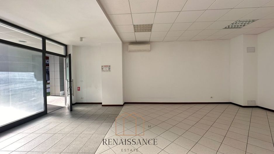Torontalului Spatiu comercial/birouri de inchiriat 50mp | The Ring - Poză 1