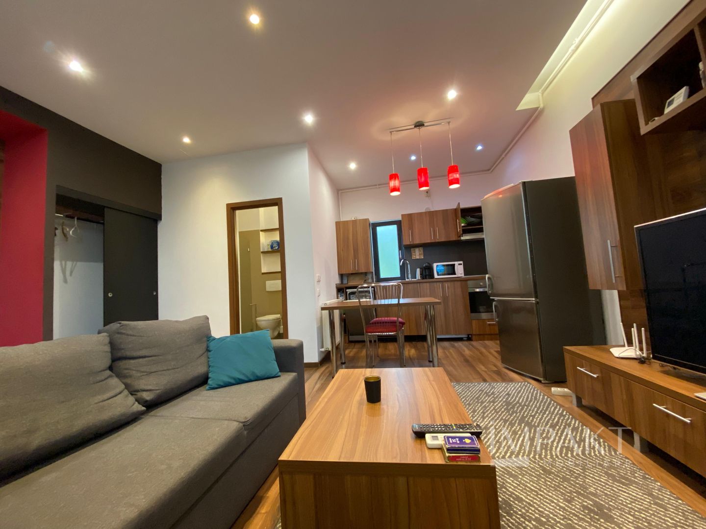 Apartament de inchiriat cu 2 camere, zona Centrala! - Poză 2