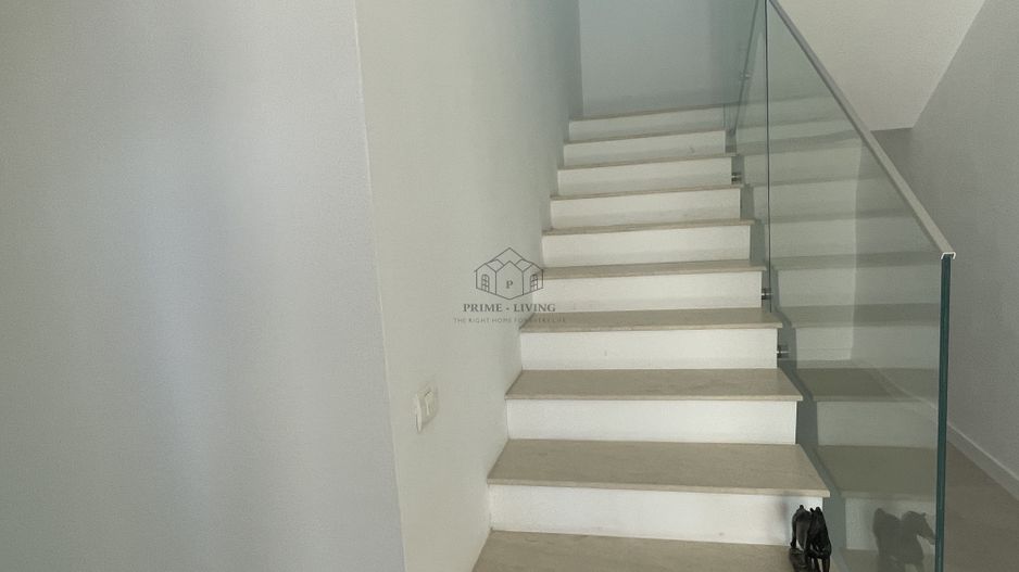 VILA NOUA SI MODERNA CU 5 CAMERE LA INCHIRIERE IN OTOPENI - Poză 14