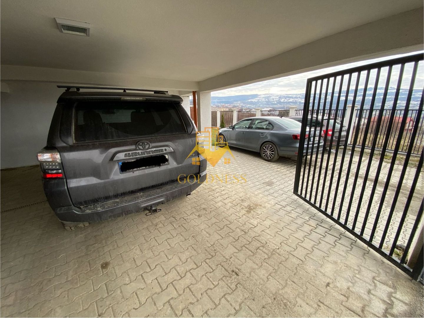 Vila cu 5 camere, Borhanci, 540Mp, 3 Parcari,Gradina, View,Petfriendly - Poză 10