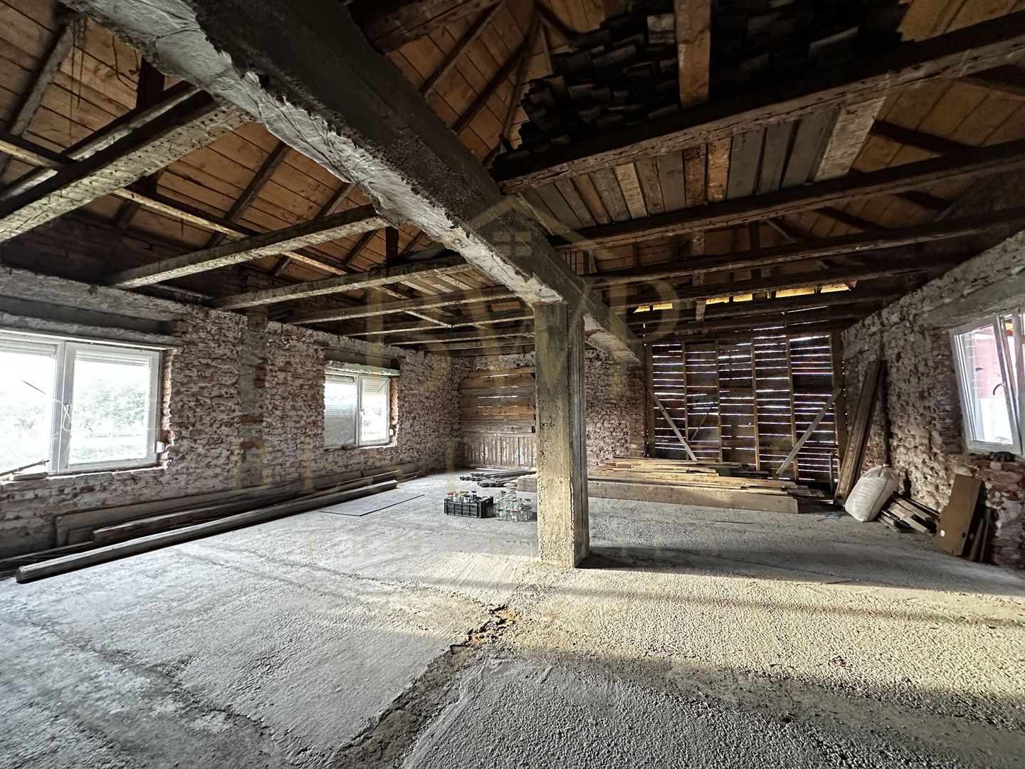 Spațiu comercial, Ghiroda principală, vad excelent - Poză 1