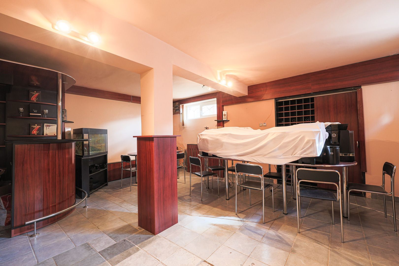 Vilă cu 6 camere în zona rezidențială - Poltura - Poză 11