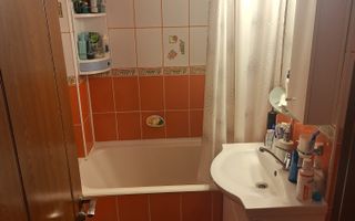 De vânzare apartament cu 3 camere-- 119. 500 EUR - Poză 4