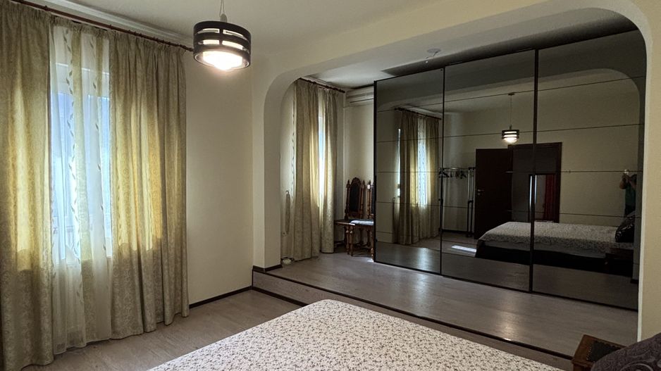Apartament privat la casa la 5 minute de Piața Victoriei - Poză 40