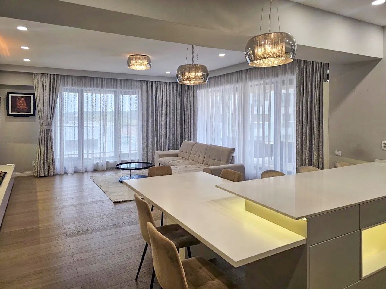 Chirie | Apartament 3 camere 115mp | Terasă 95mp | Parcare & Boxa - Poză 3