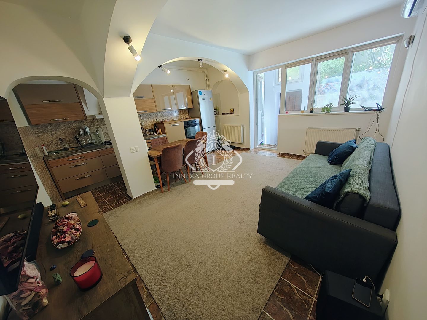 Dacia - Cartierul Armenesc | Casa 4 camere dispusă pe 3 niveluri | Terasa - Poză 1