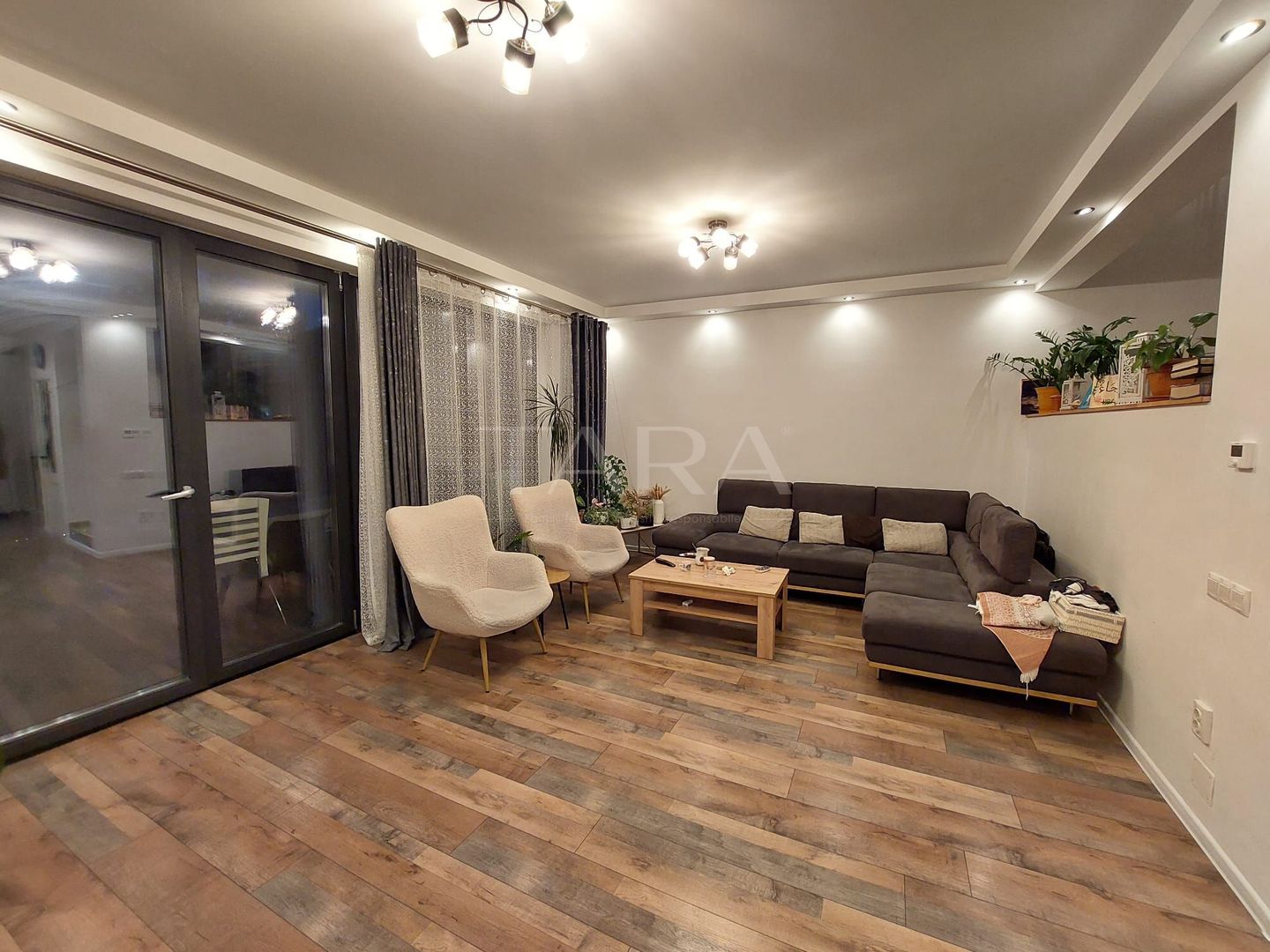 Duplex 4 Camere, Mobilat și Utilat – Florești, Zona Plopilor - Poză 1