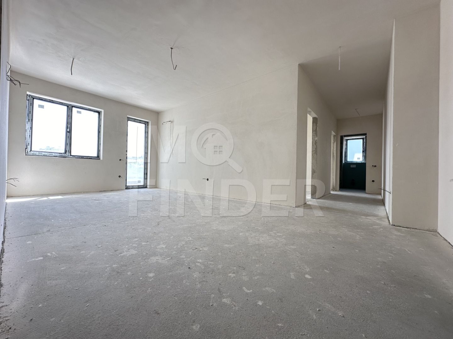 Vanzare apartament 3 camere 71 mp utili plus balcon , etaj 1 - Poză 1
