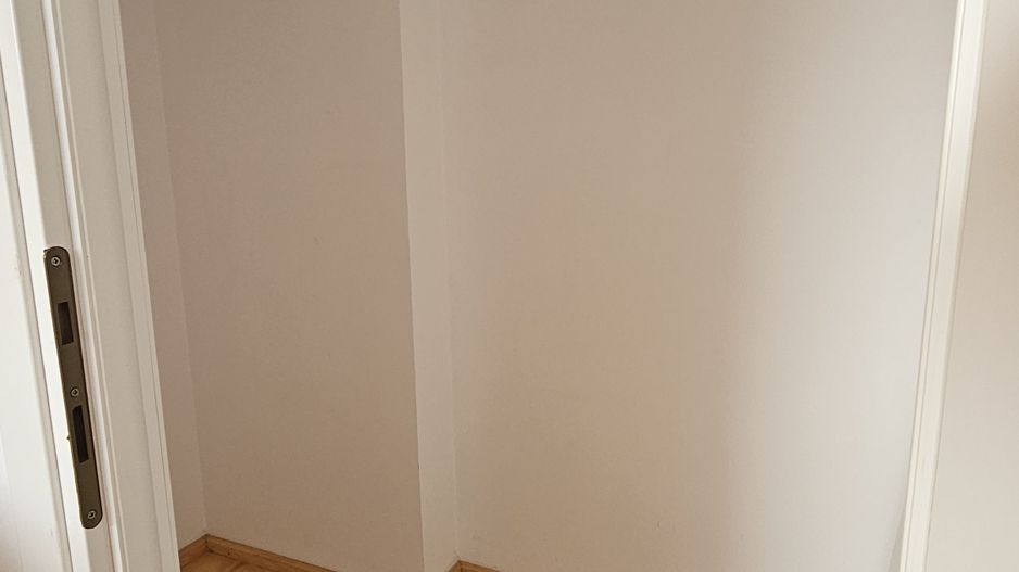 Apartament de inchiriat 6 camere 179 mp Etaj 2 + mansardă - Poză 17