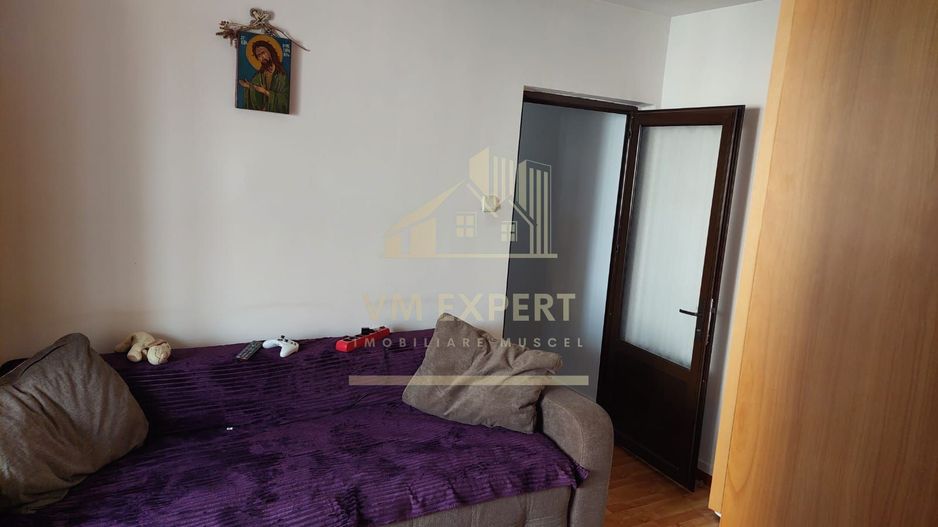 APARTAMENT 2 CAMERE, ETAJ 2, CAMPULUNG, ZONA TURN - Poză 2