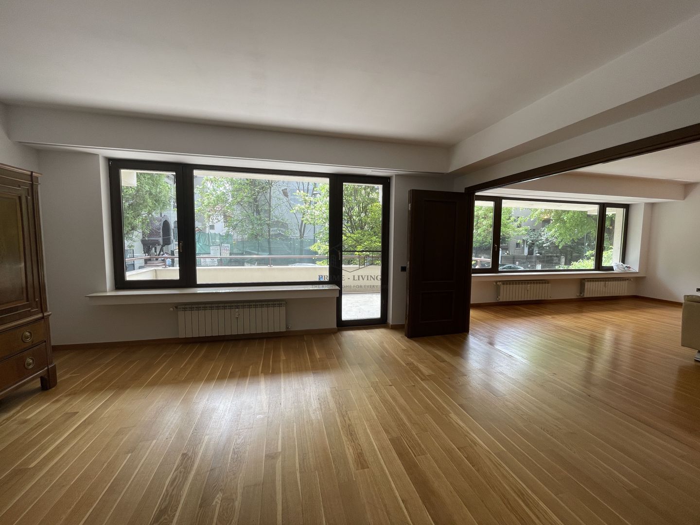 APARTAMENT SUPER CU 4 CAMERE IN DOROBANTI CAPITALE - Poză 3