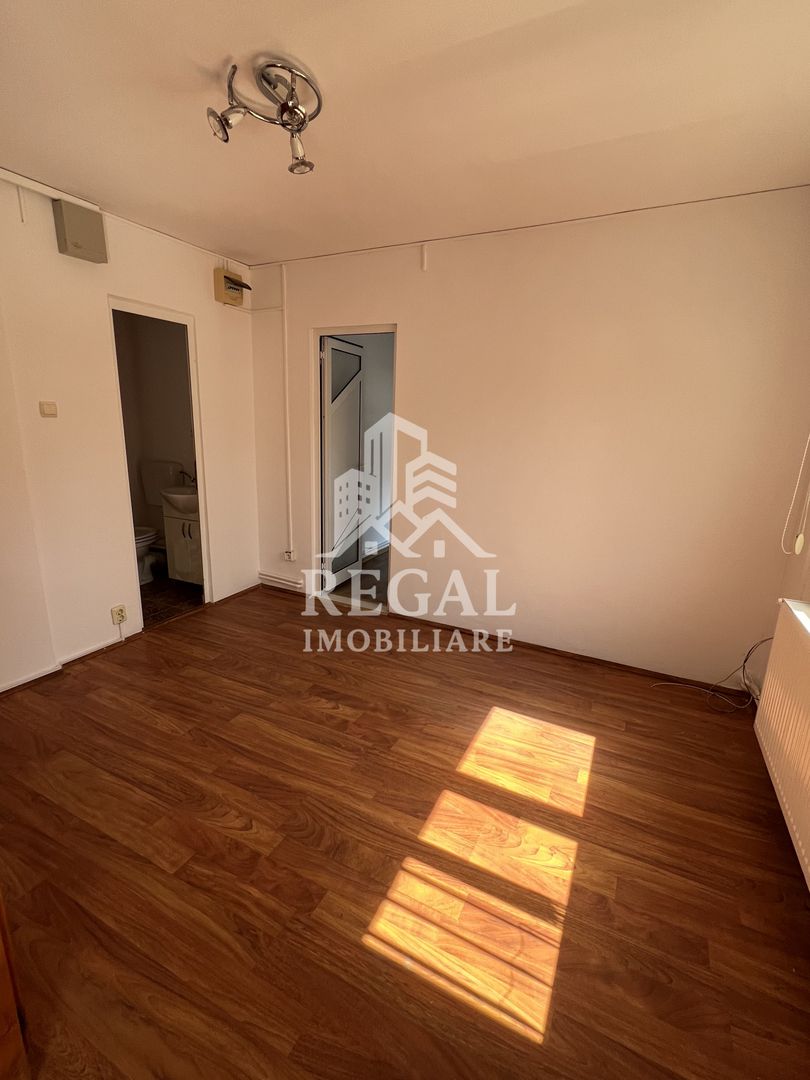 PRET NOU - Spațiu comercial de vânzare – Zona Micro 5 - Poză 2