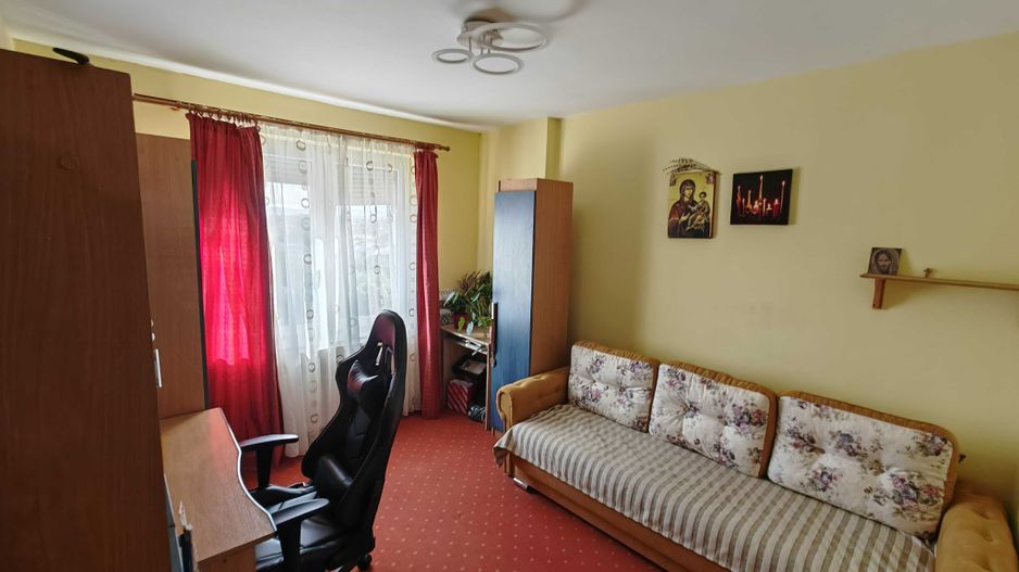 Apartament Spațios cu 3 Camere (76 mp Utili), 2 Băi și Vedere Însorită - Poză 5
