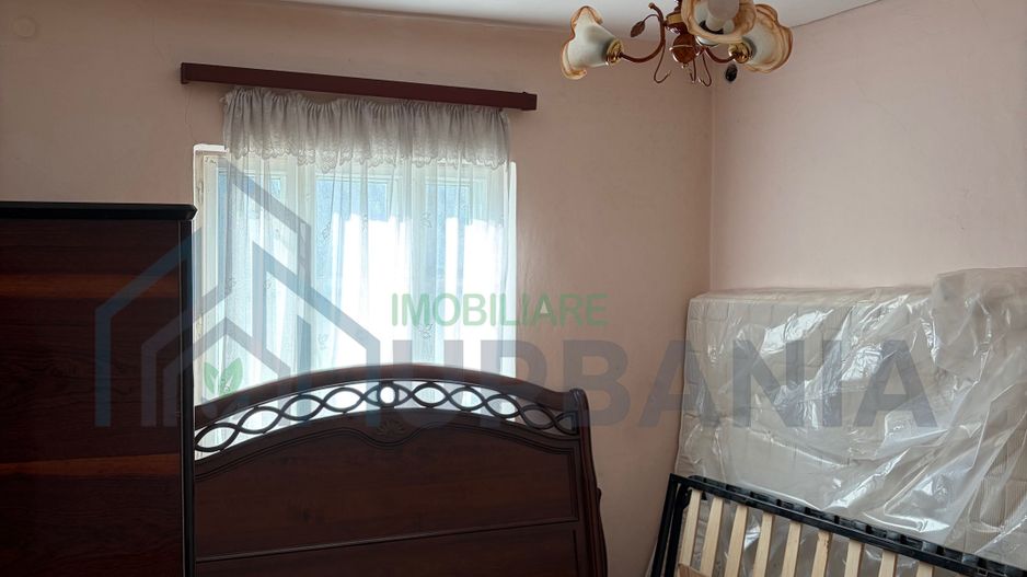 Vând casă zona centrală Pașcani - Poză 6
