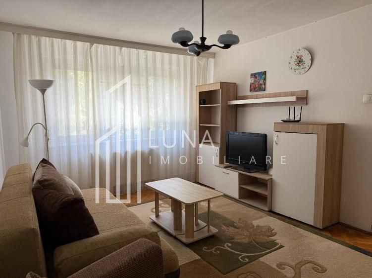 De închiriat – Garsonieră luminoasă, poziționată central - Poză 2