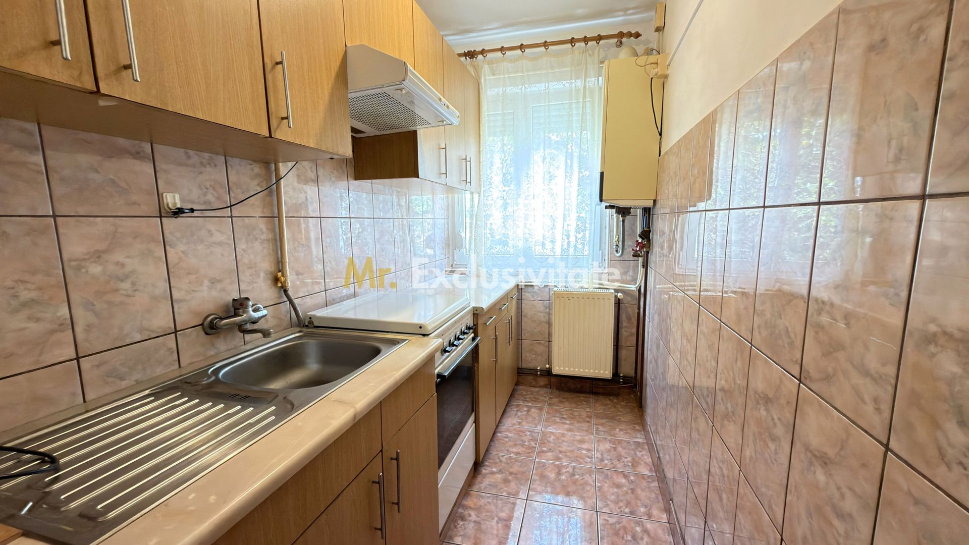 Apartament 2 camere Etaj II / Str. Ignisului Nr.24 / Carei - Poză 1