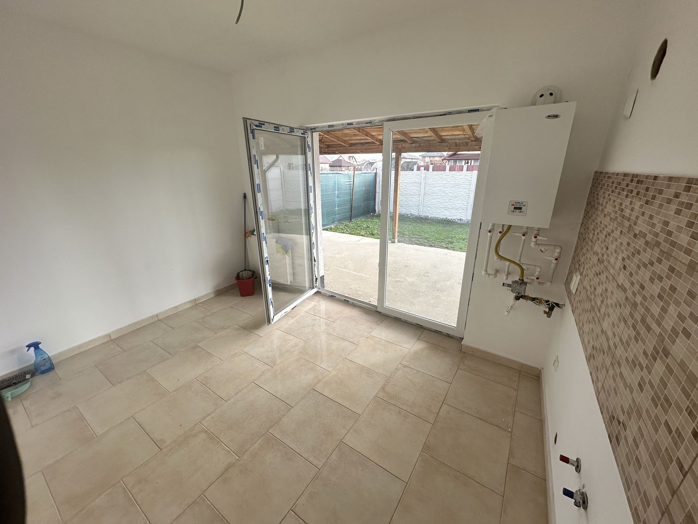 CASA INDIVIDUALA CRIZANTEMEI, PE PARTER, CURTE LIBERA 186 MP, COMIS 0% - Poză 6