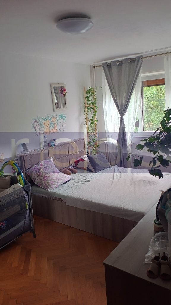 DE VANZARE AP 3 CAMERE GORJULUI | 70MP | SEMIDECOMANDAT | METROU - Poză 3