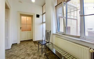 Apartament 4 camere, 132 mp, parter inalt, Piata Catedralei - Poză 4