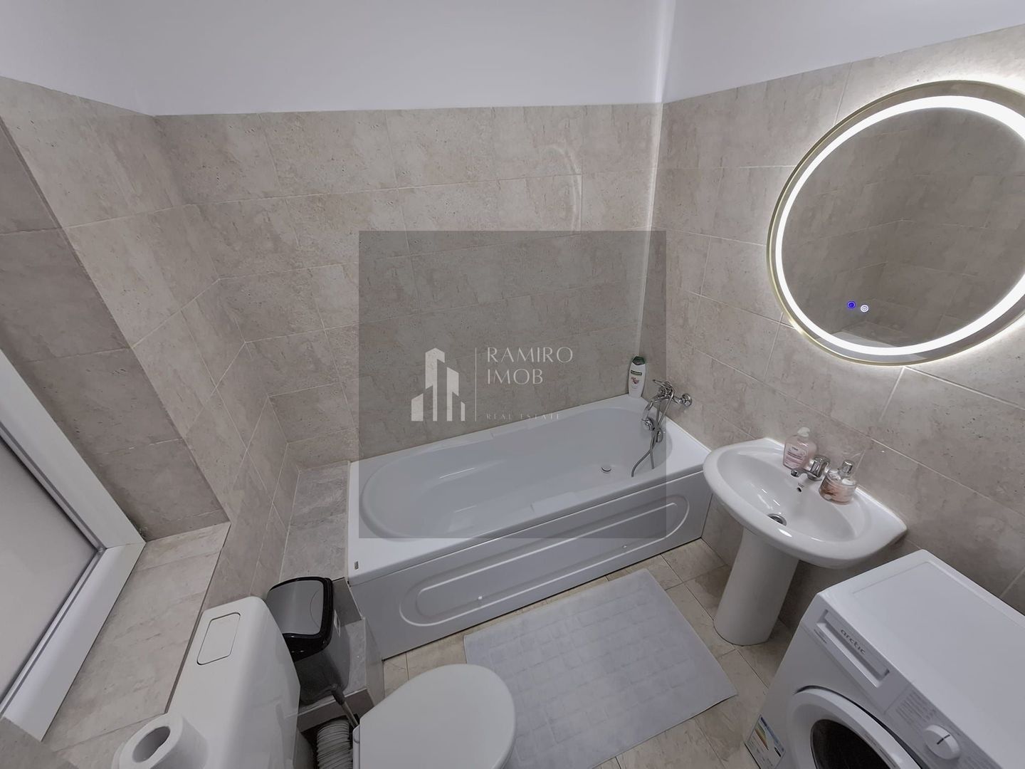 Garsoniera Metalurgiei Loc de parcare Inclus - Poză 6