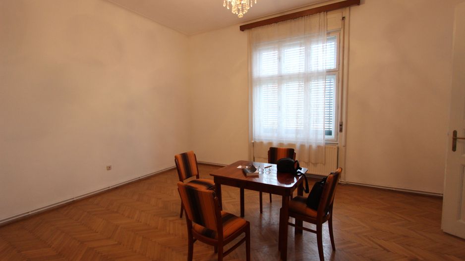 Casă - 5 camere de închiriat în zona Bogdanestilor - Poză 1