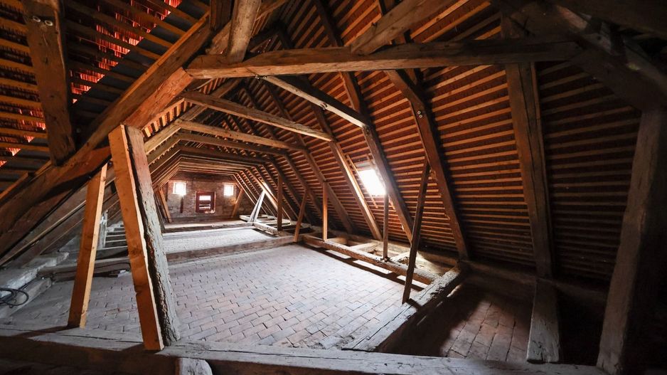 Casă Săsească Autentică cu Șură Impresionantă în Cristian – Teren 2729mp - Poză 34