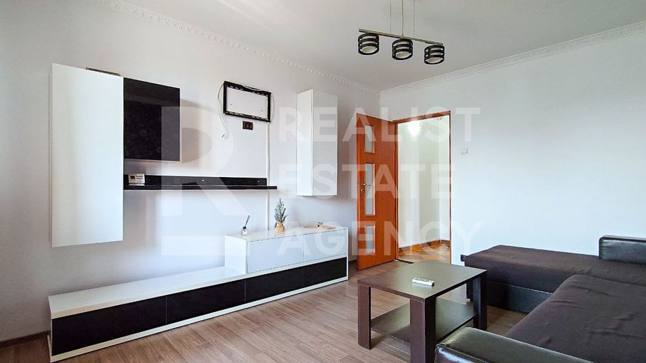 Vânzare, apartament cu 2 camere în zona Drumul Taberei - Poză 1