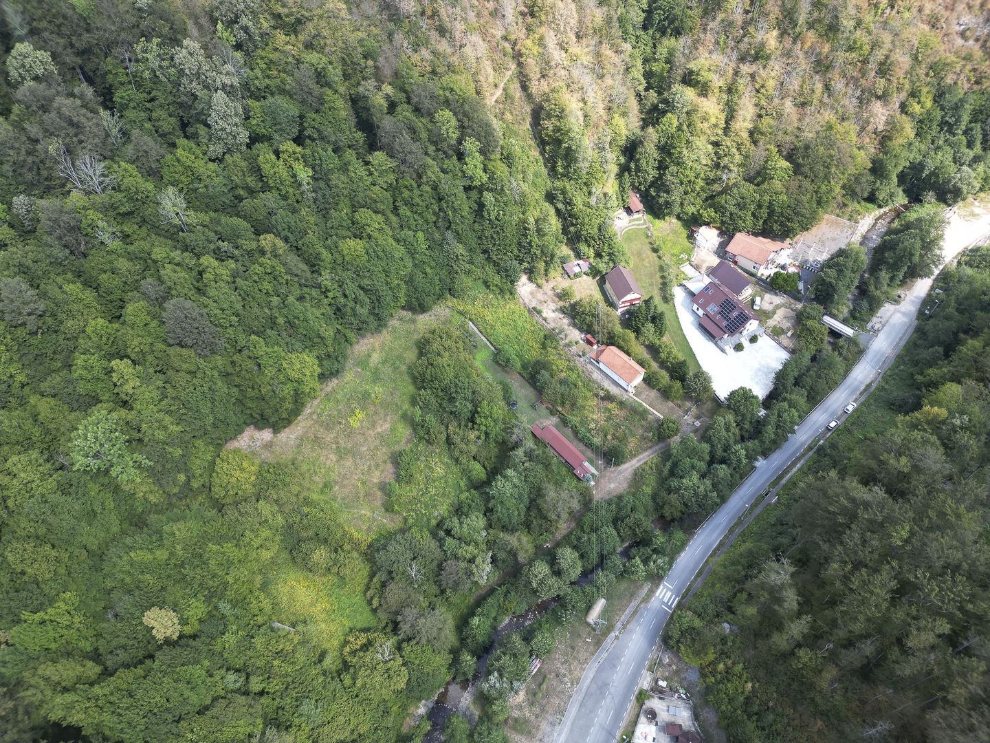 Teren intravilan de 1500 mp pe deal în Moneasa - Poză 7