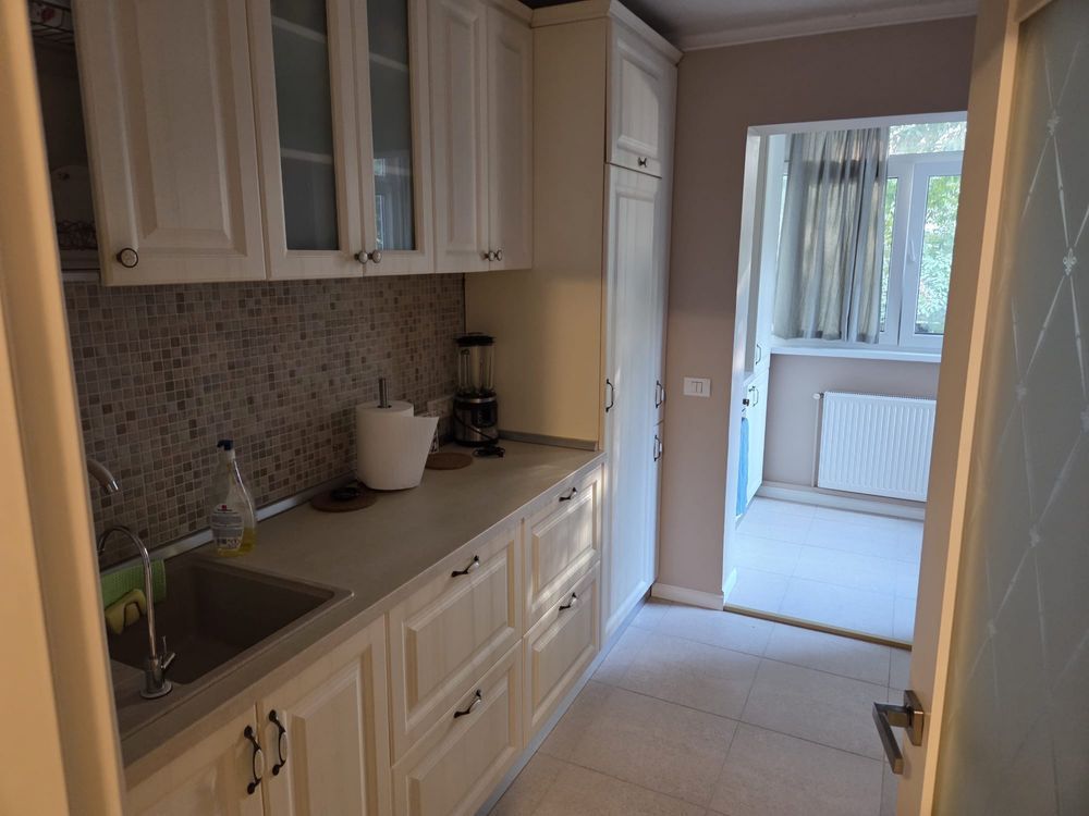 Închiriere Apartament 3 camere Decomandat Rahova, Parcare Inclusă, Centrală - Poză 4