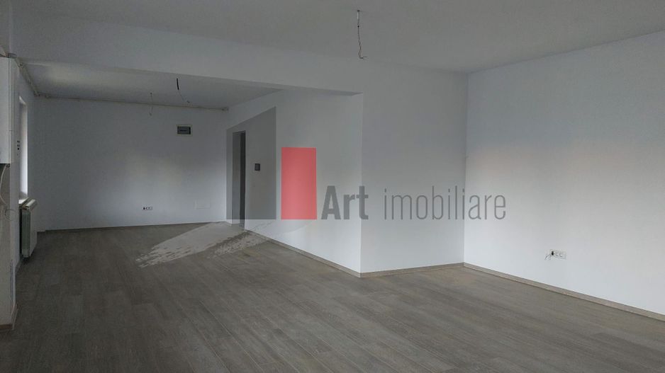 Spatiul "MAGRANA" , P-ta Alba Iulia, imobil 2024, TOTUL NOU, PARCARE INCLUSA - Poză 2