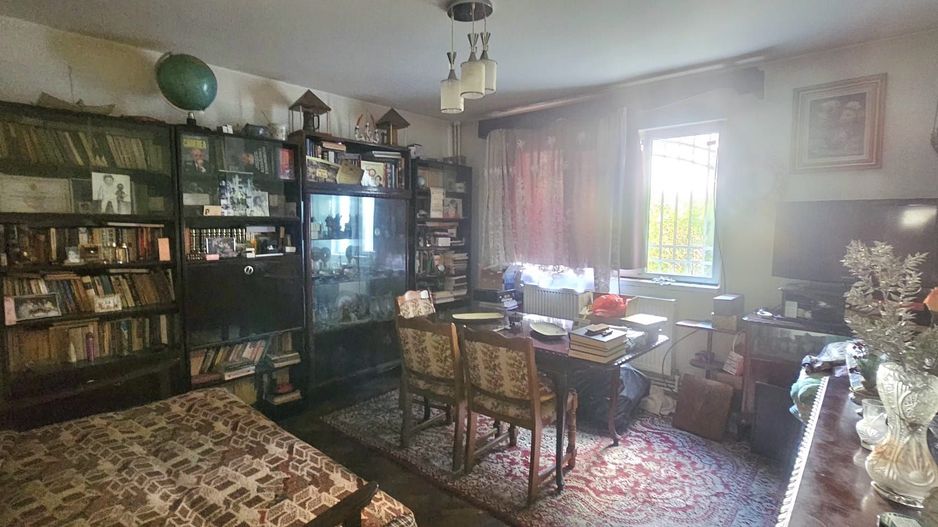 De vanzare  -  Casa P+1E - Alea Trandafirilor - 220.000 euro - Poză 9