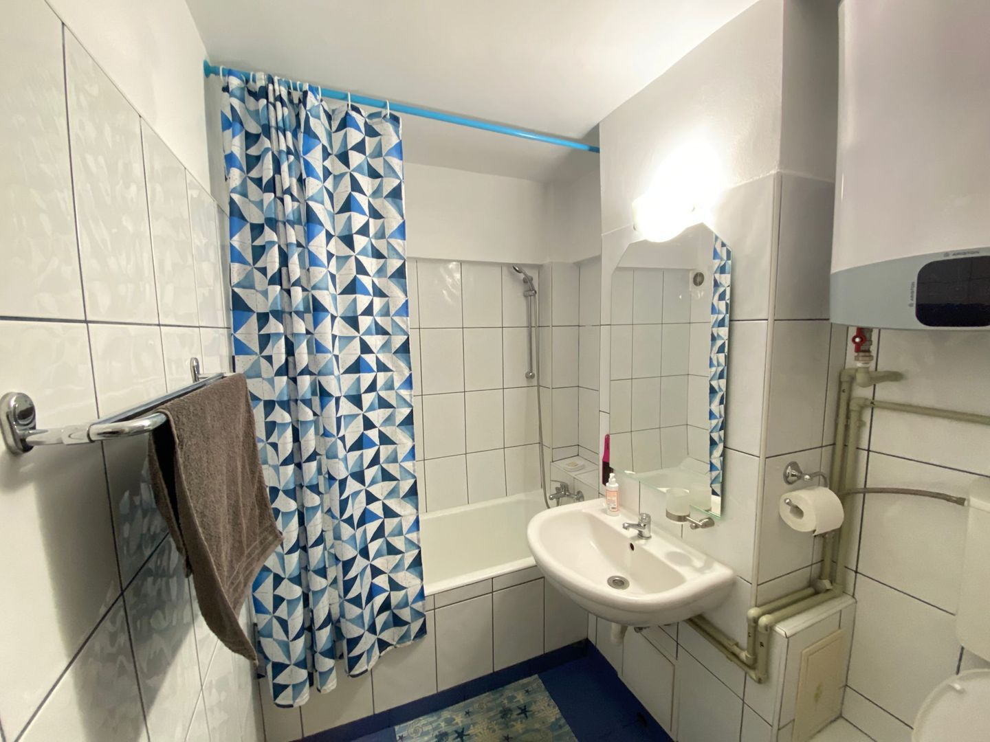 Apartament de închiriat – 2 camere | TINERETULUI V8 - Poză 11