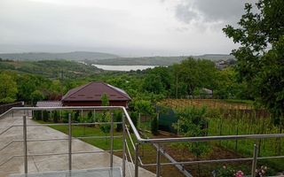 Casă de vânzare în Ciurbești, Miroslava, lângă centură, cu vedere la lac - Poză 4