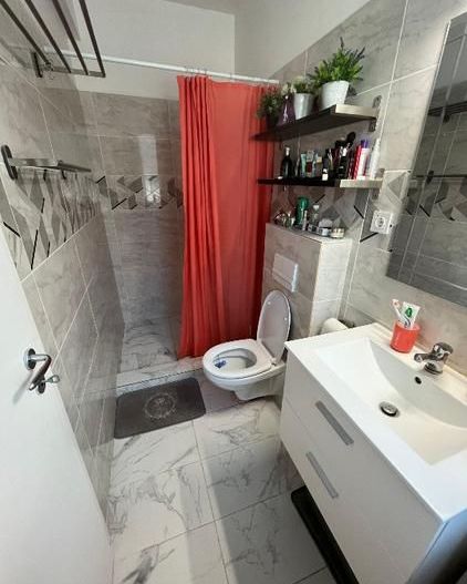 Casa individuala | Curte generoasa | Tunari | Teren 321 mp | Mobilata complet - Poză 9