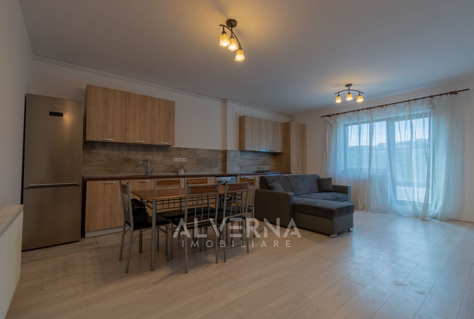 Apartament tip Penthouse | 3 camere | Terasa 88 mp | Zona VIVO METRO - Poză 2
