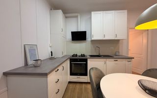 Apartament 2 camere de închiriat, cu curte și ciubăr - Poză 4