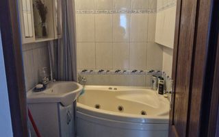Apartament 3 camere I etaj 2/4 I Cisnadie - Poză 8